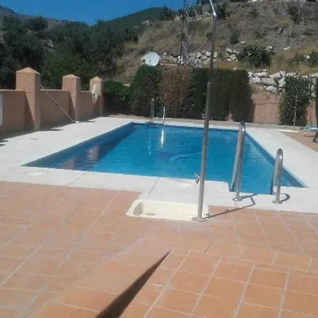 Precioso Apartamento En Complejo Residencial. Alcaucín Exterior photo